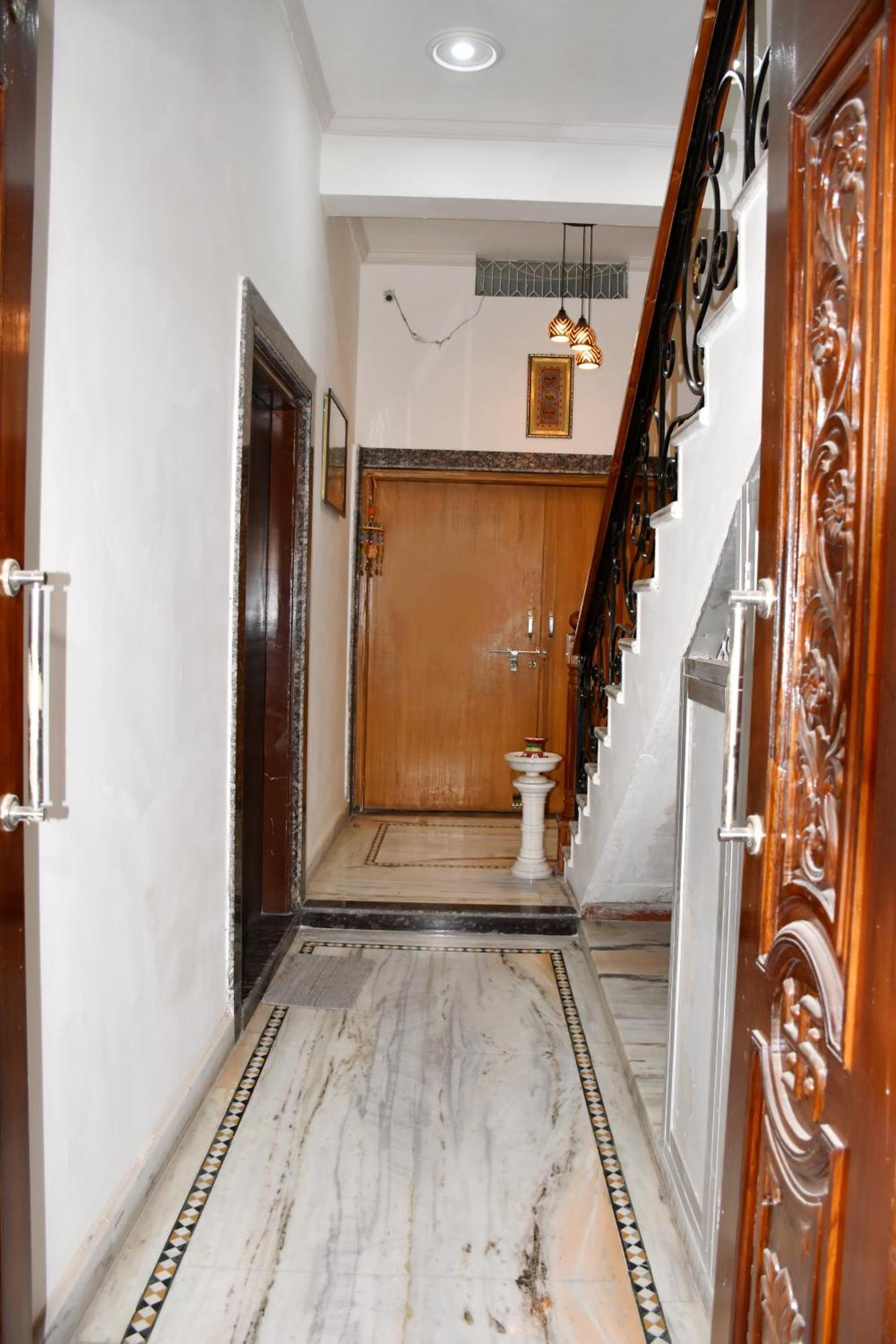 Ramaya Home Stay バラナシ エクステリア 写真