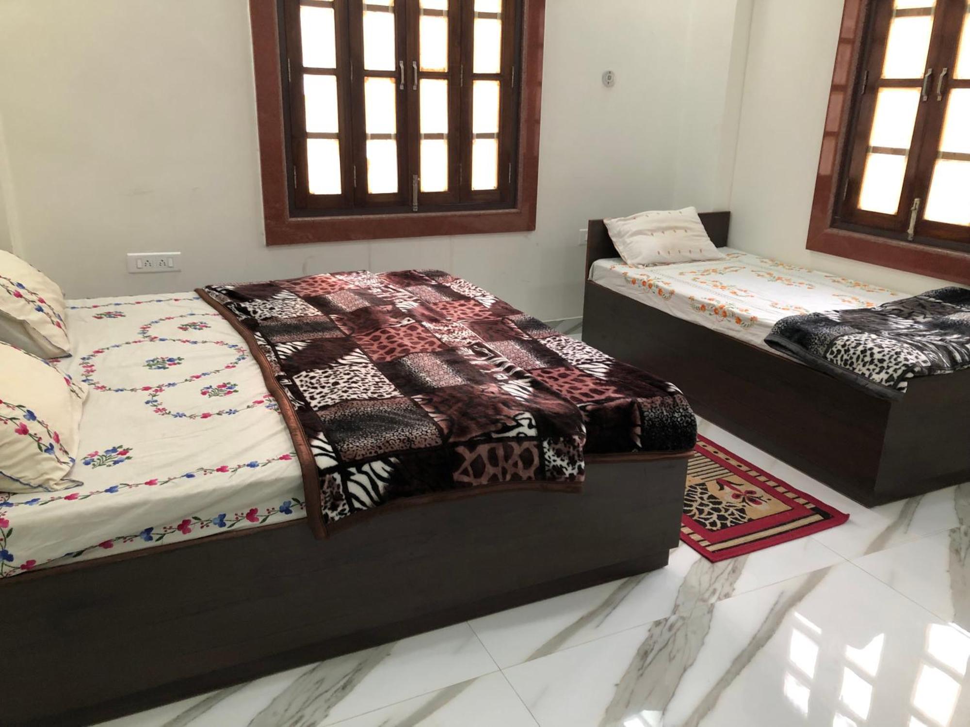 Ramaya Home Stay バラナシ エクステリア 写真