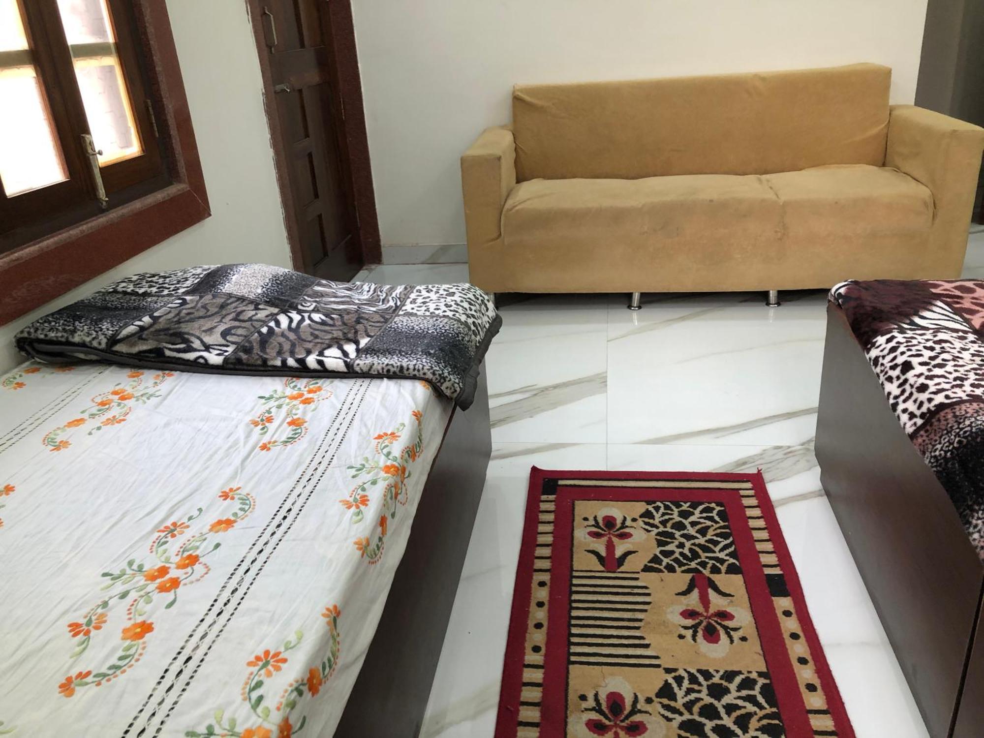 Ramaya Home Stay バラナシ エクステリア 写真