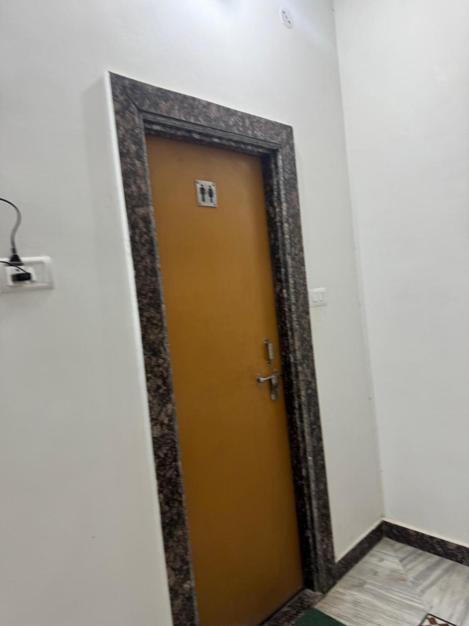 Ramaya Home Stay バラナシ エクステリア 写真