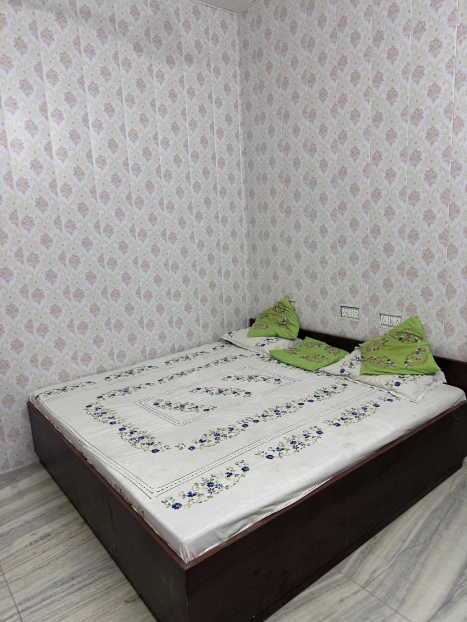 Ramaya Home Stay バラナシ エクステリア 写真